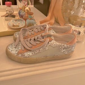 Golden goose dupes! Like New